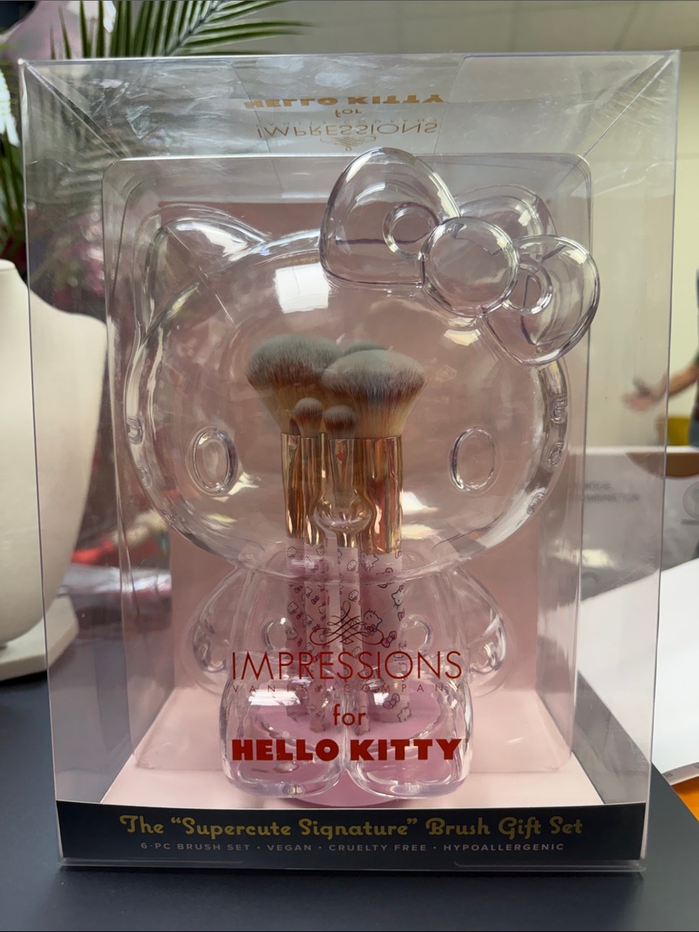 Impressions for Hello Kitty Pink Makeup Brush Set